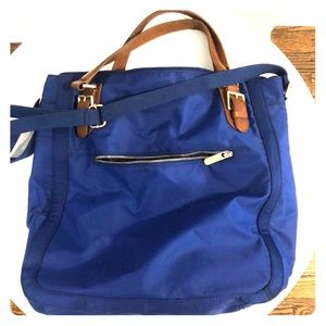 Banana republic bag with shoulder strap